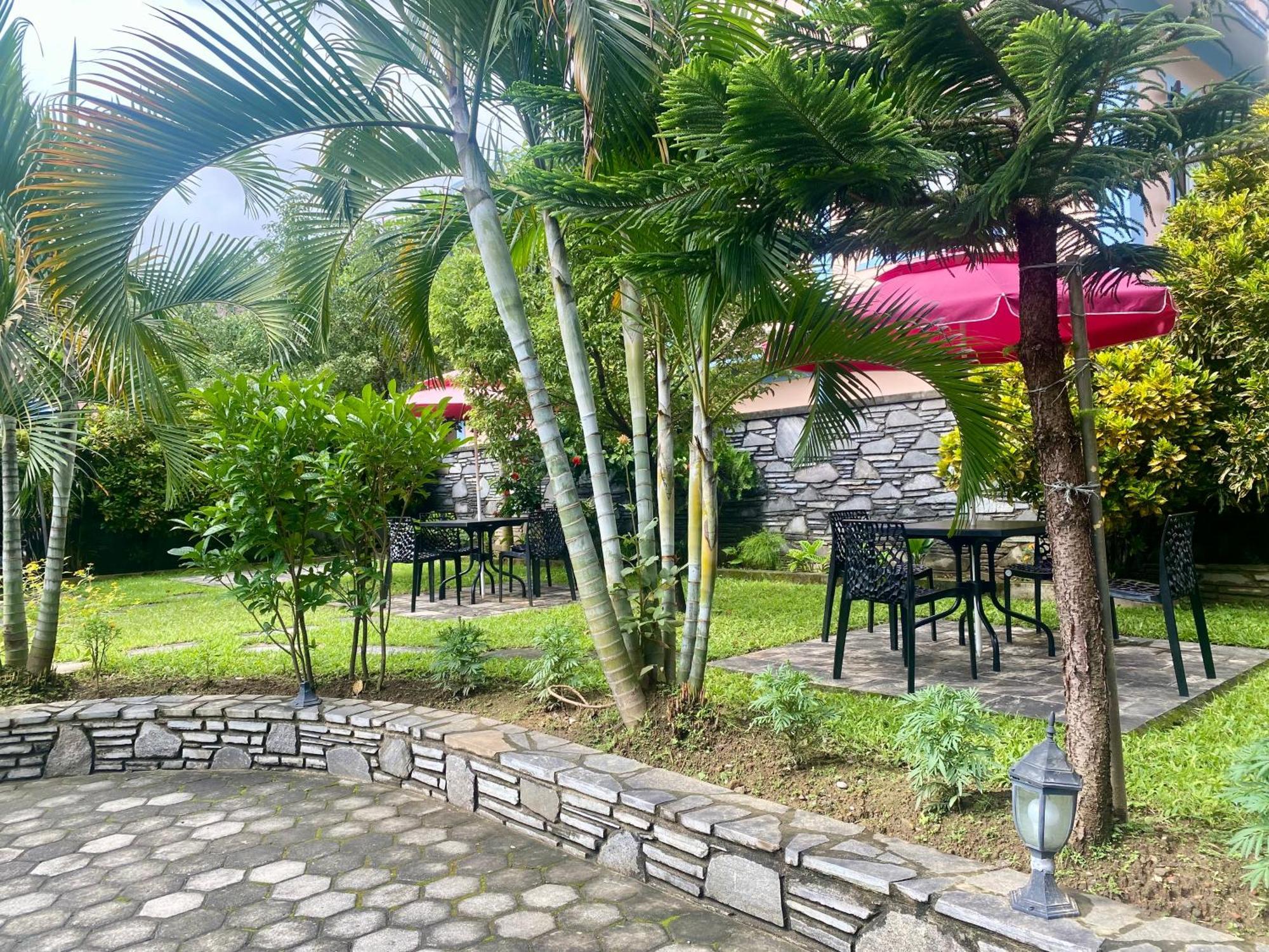 Hotel K2 Pokhara Luaran gambar